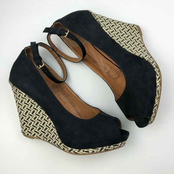 Mossimo Supply Co. Shoes - Mossimo Wedge Heels Black & White Zigzag Pattern